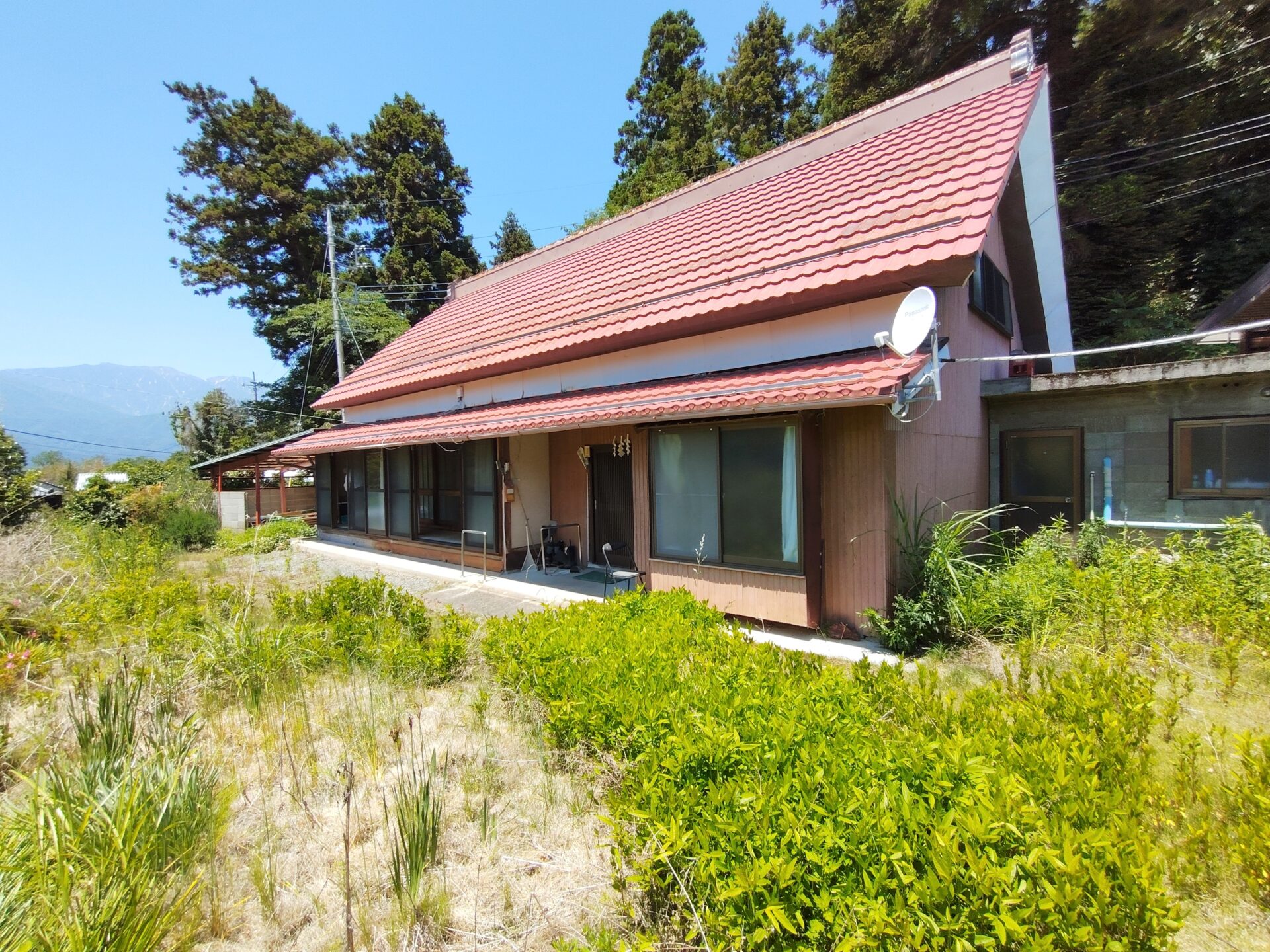 韮崎市穂坂町